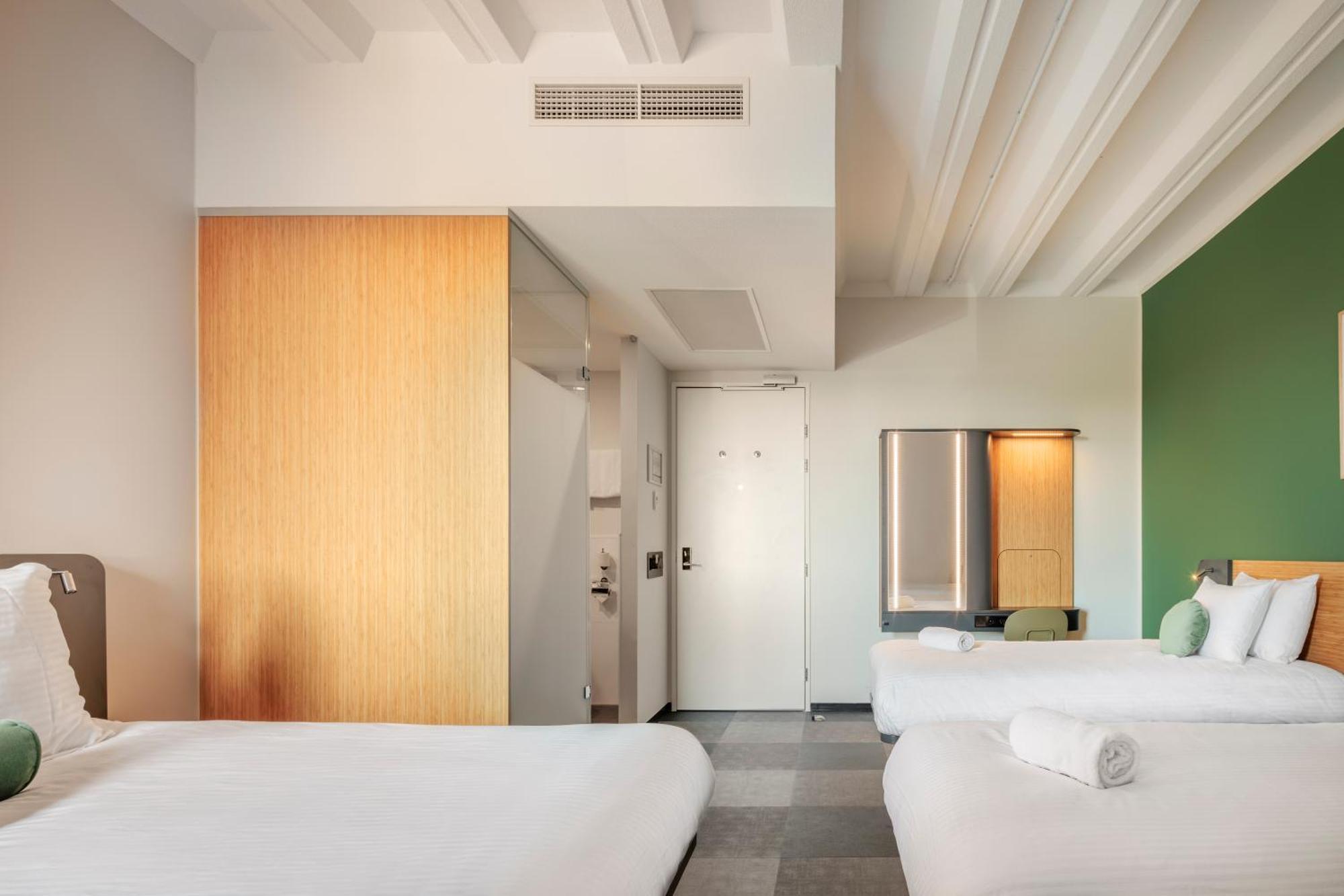 Maxhotel Amsterdam Airport Schiphol - Recently Renovated Hoofddorp Exterior photo